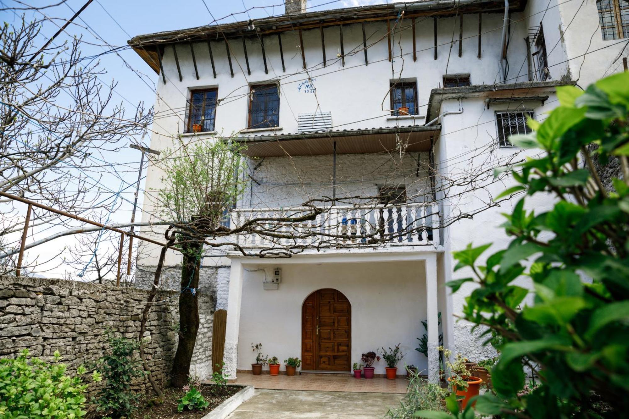 Guesthouse 1805 Gjirokastër Exterior foto